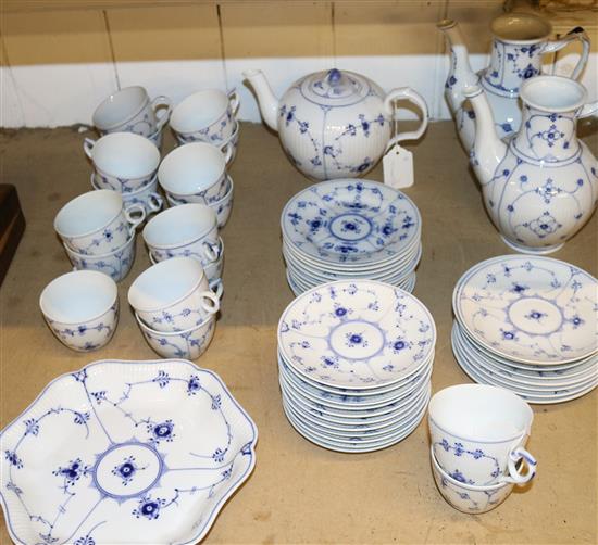 Blue Fluted part tea and coffee service, Copenhagen and other (50+ pieces, faults)